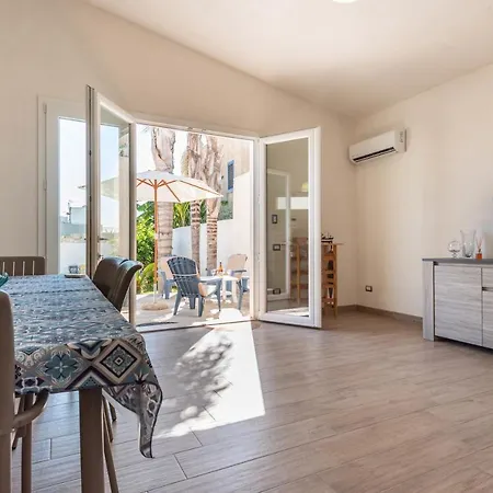 A Due Passi Dal Mare Mazara Villa *